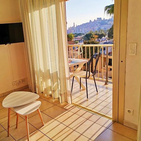Menton Bord De Mer Studio Calme Avec Balcon, Ascenseur, Climatisation, Ideal Location Quiet Near Sea, Balcony, Elevator, Ac 外观 照片