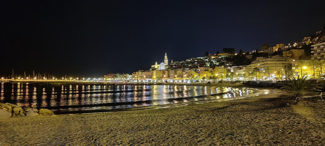 Menton Bord De Mer Studio Calme Avec Balcon, Ascenseur, Climatisation, Ideal Location Quiet Near Sea, Balcony, Elevator, Ac 外观 照片