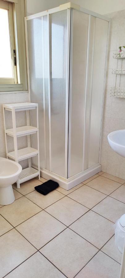Menton Bord De Mer Studio Calme Avec Balcon, Ascenseur, Climatisation, Ideal Location Quiet Near Sea, Balcony, Elevator, Ac 外观 照片